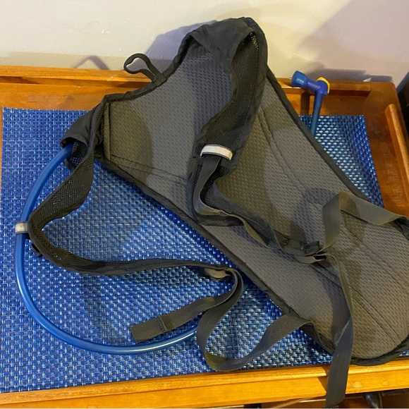 Camelbak with bladder - Picture 2 of 3